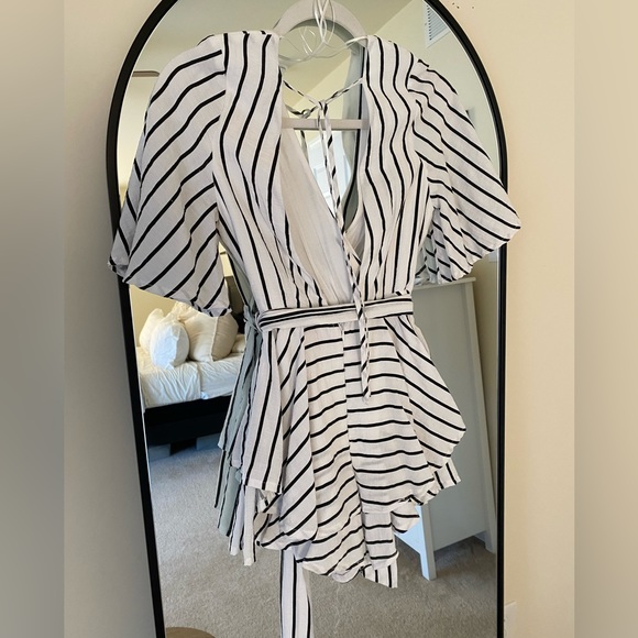 Worn once! Short romper - ties in back or front - Picture 2 of 2